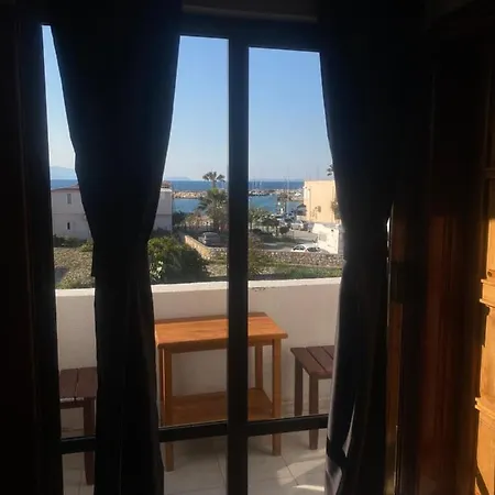 Deniz Kizi Hotel Cesme
